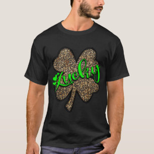 Lucky Mama St Patricks St Patty's Day Mum Outfit T-Shirt