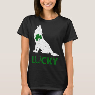 Lucky Shamrock Wolf  St Patrick s Day  Men Women T-Shirt