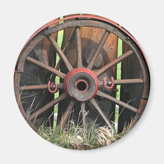 Lucky wagon wheel magnet (Front)