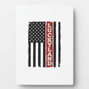 Luckyland Vertical Patriotic Flag Vintage Plaque
