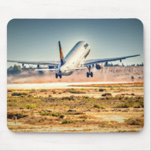 Lufthansa takeoff mouse mat