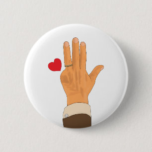 Lula's left hand and a heart 6 cm round badge