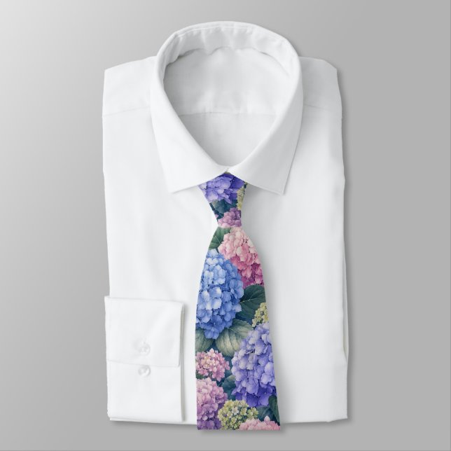 Lush Blooming Hydrangea Gardens Tie (Tied)