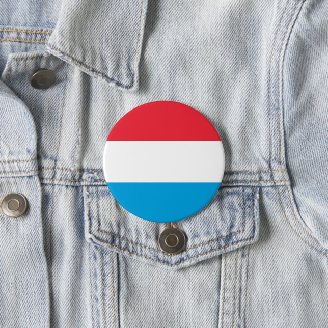 Luxembourg flag 7.5 cm round badge (In Situ)