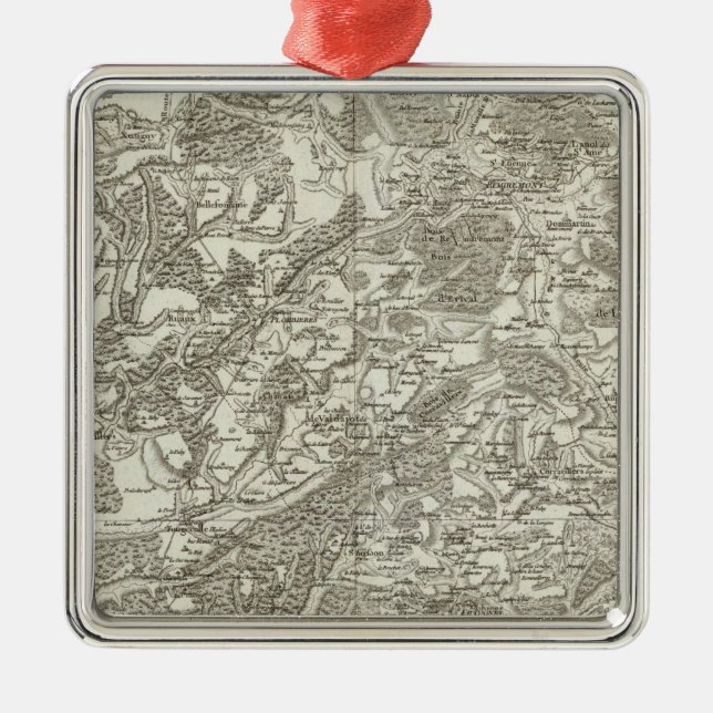 Luxeuil Metal Tree Decoration (Front)