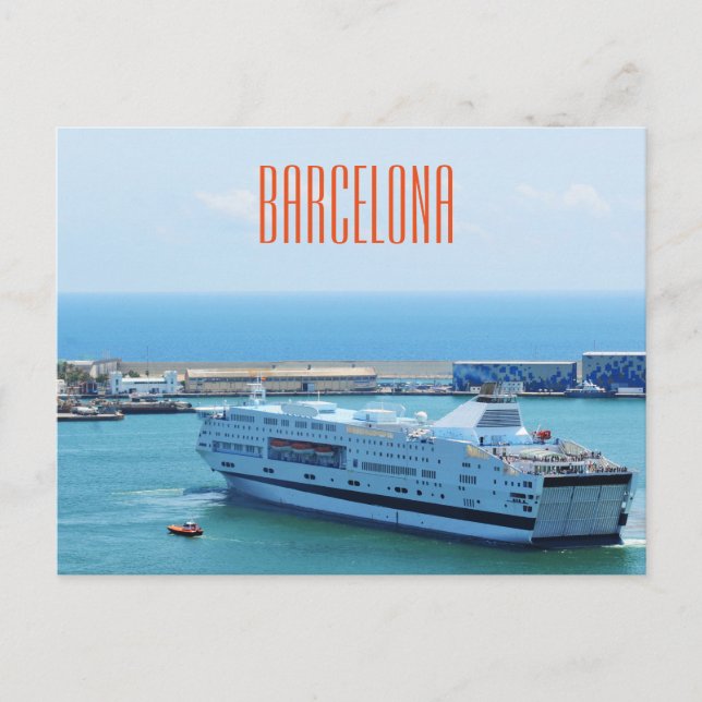 Luxurious cruise ship leaving Barcelona harbour Postcard (Front)