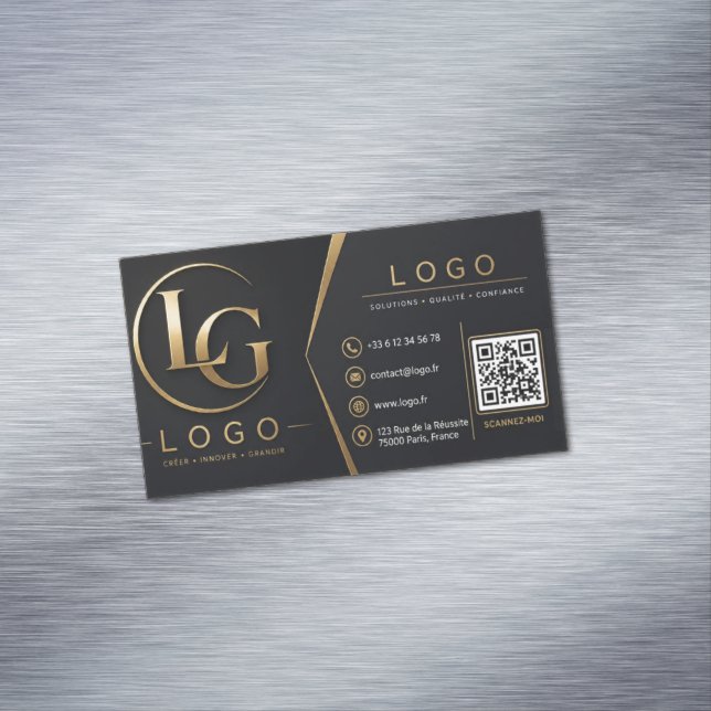 Luxury Black & Gold QR Code Business Card | Elegan (In Situ)