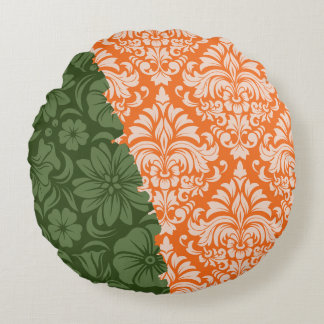 Luxury Ornamental Elements Round Cushion