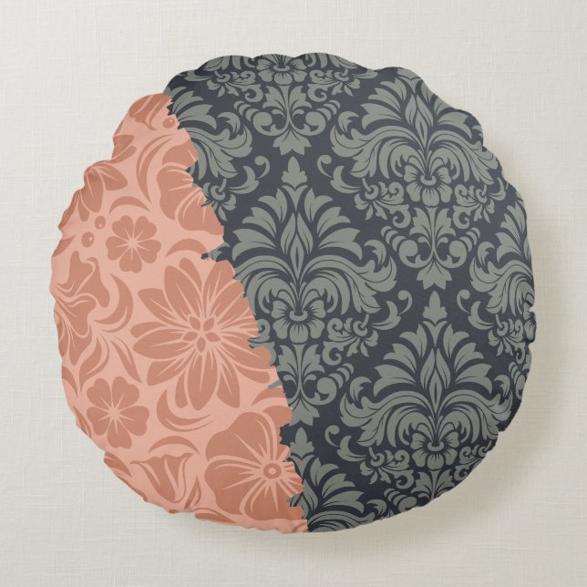 Luxury Ornamental Elements Round Cushion (Front)
