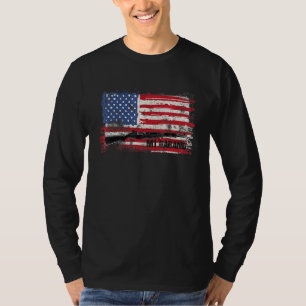 M1 Garand Rifle On Vintage Us Flag T-Shirt