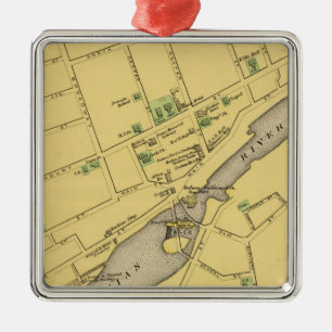 Machias Metal Tree Decoration