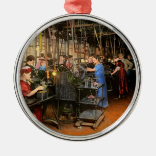 Machinist - School - Machining for freedom 1917 Metal Tree Decoration