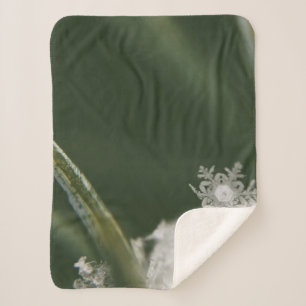 Macro-photography of now crystals sherpa blanket