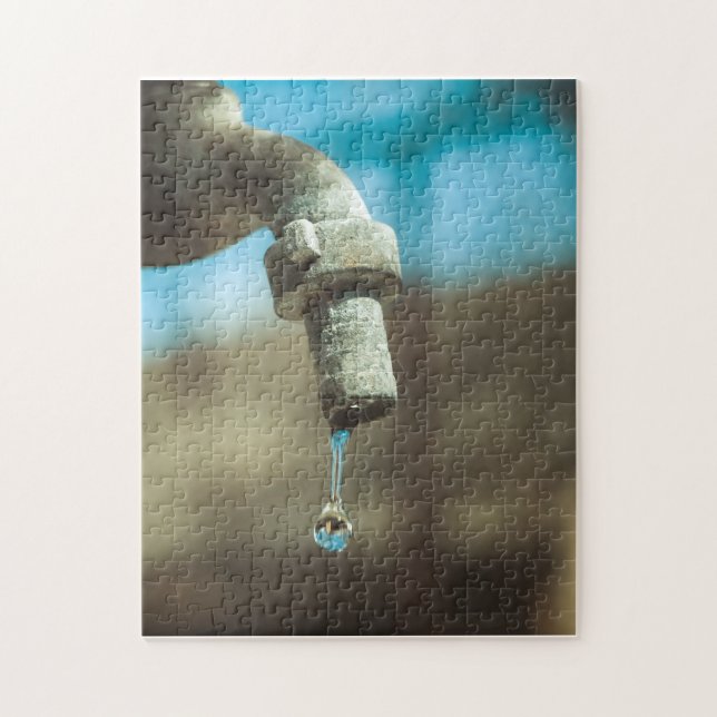 Macro water drop jigsaw puzzle (Vertical)
