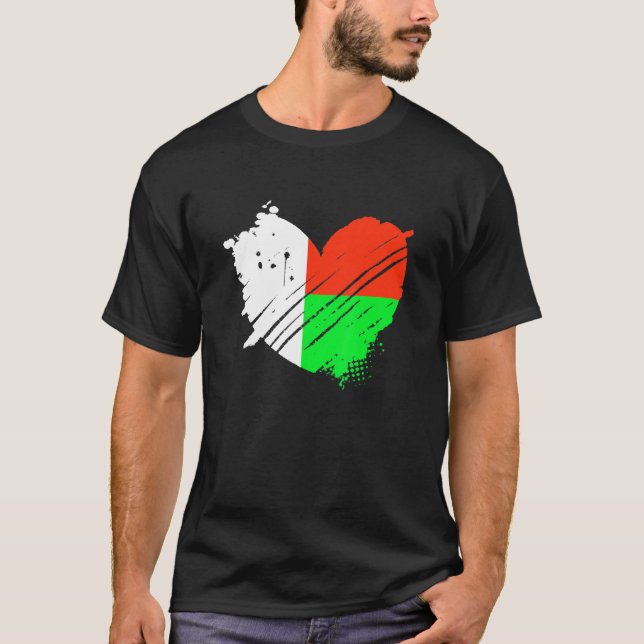 Madagascar Flag I Love Madagascar In My Dna Malaga T-Shirt (Front)