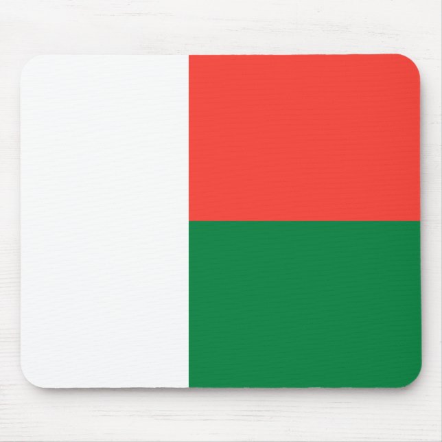 Madagascar Flag Mouse Mat (Front)