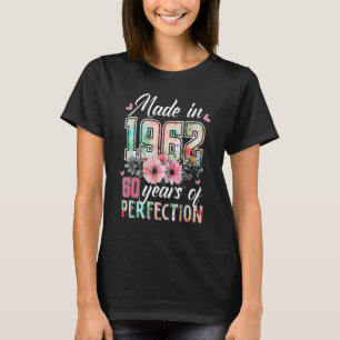 Made In 1962 Floral 60 Year Old 60th Birthday  Wom T-Shirt