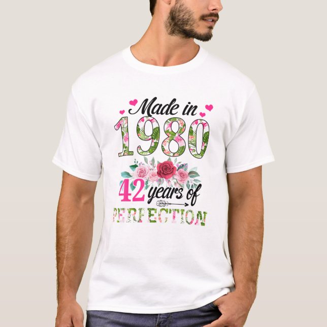 Made In 1980 Floral 42 Year Old 42Nd Birthday Gift T-Shirt (Front)