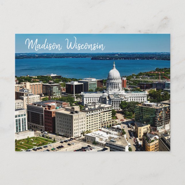Madison, Wisconsin  Postcard The Capitol (Front)