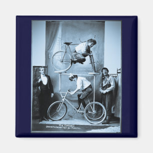 Mae Gordon's Original Insane Moving Pedestal Magnet