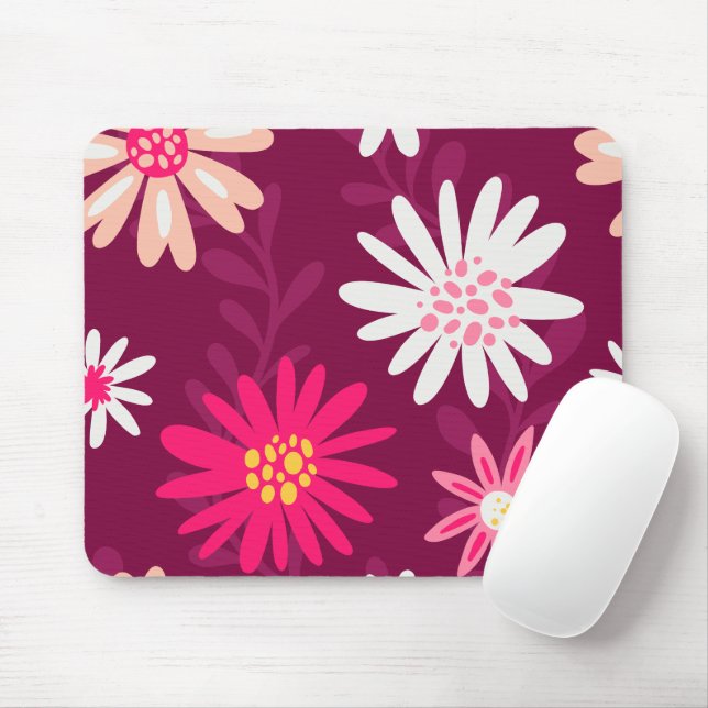 Magenta Daisy Design Mouse Mat (With Mouse)