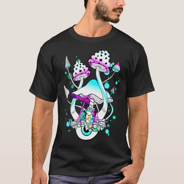 Magic Mushrooms Psychedelic White Mushroom Eyes Ar T-Shirt (Front)