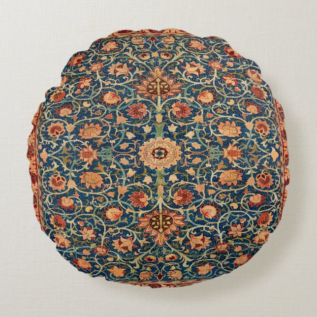 Magical Oriental Rug Pattern in Blue and Red Round Cushion (Front)