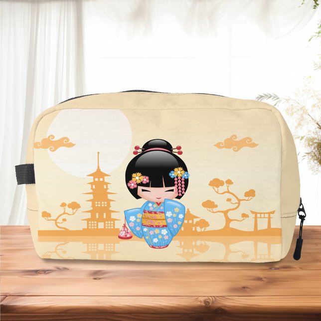 Maiko Kokeshi Doll Cute Japanese Geisha Yellow Dopp Kit (Creator Uploaded)