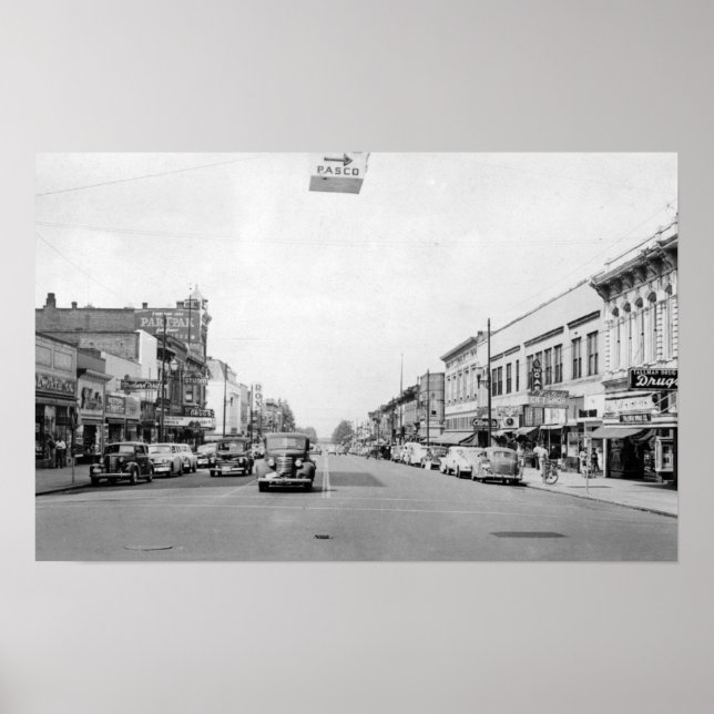 Main Street in Walla Walla, WA Photograph Poster (Front)