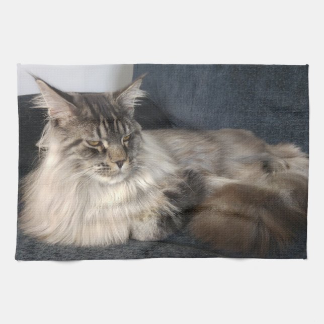 Maine Coon Cat Tea Towel (Horizontal)
