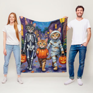 Maine Coon Cats Trick-or-Treating in Halloween Fleece Blanket