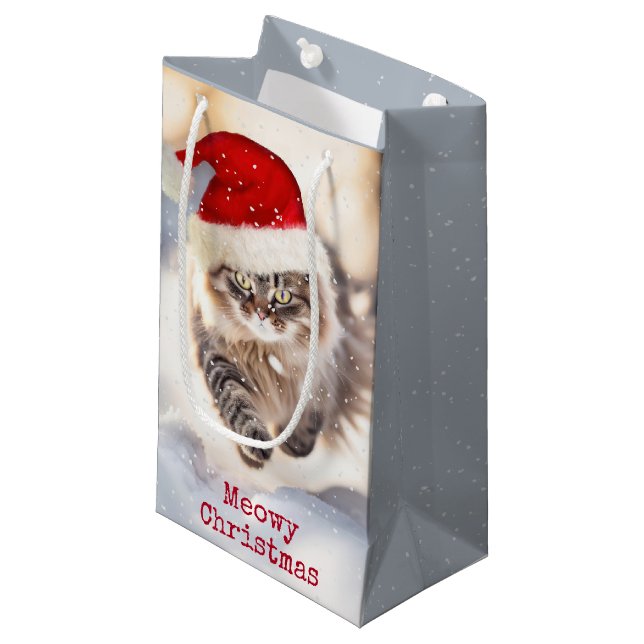 Maine Coon Christmas Cat In Snow Small Gift Bag (Front Angled)