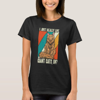 Maine Coon  Retro Vintage Cat T-Shirt
