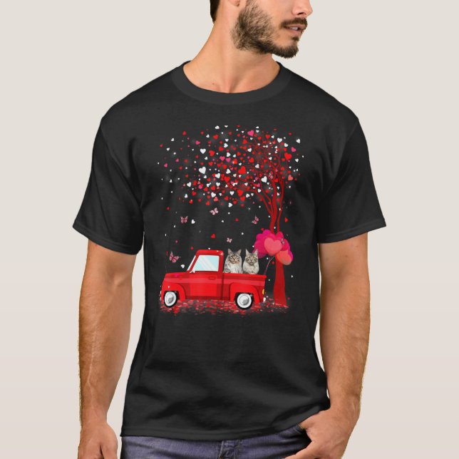 Maine Coon Valentine's Day S Cats Red Truck Hearts T-Shirt (Front)