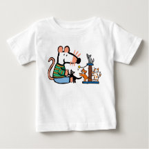 Maisy Plays with Kittens