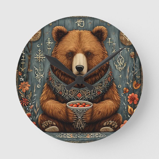 Majestic bear round clock (Front)