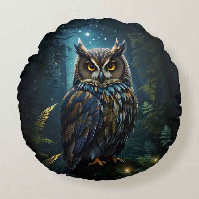 Majestic Great Horned Owl Glowing Night Scene Round Cushion (Front)