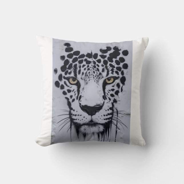 Majestic Leopard Face Artistic Portrait Throw Pill Cushion (Front)