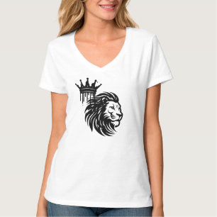 Majestic Lion King Illustration – Powerful Wildlif T-Shirt