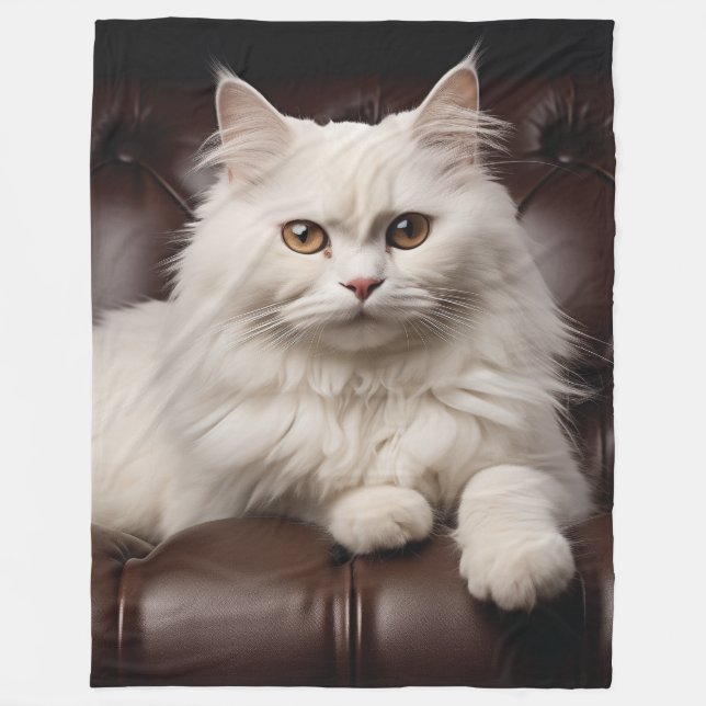Majestic white cat fleece blanket (Front)