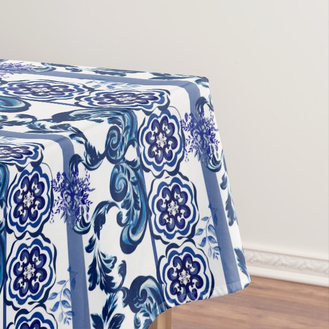 Majolica ,blue and white ,porcelain,  tablecloth (In Situ)