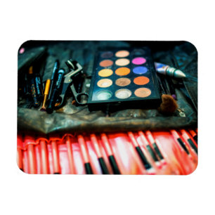 Make-Up Brushes Magnet