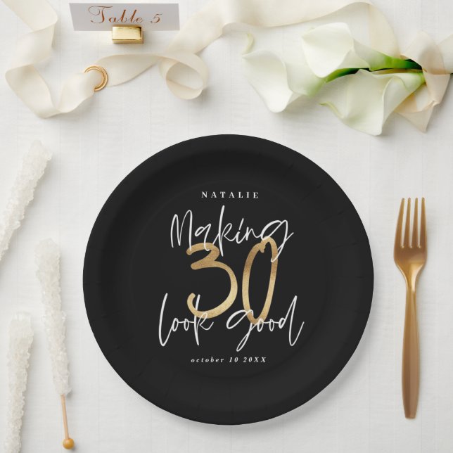 Making 30 look good gold Birthday party Paper Plate (Wedding)