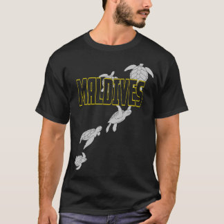 Maldives Sea Turtles, Scuba Diving with Turtles T-Shirt