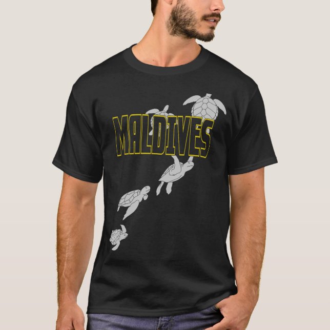 Maldives Sea Turtles, Scuba Diving with Turtles T-Shirt (Front)