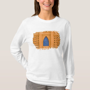 Mali, Segou. Traditional mud brick building T-Shirt