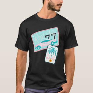 Malibu California Vacay Vintage Classic Car Retro  T-Shirt