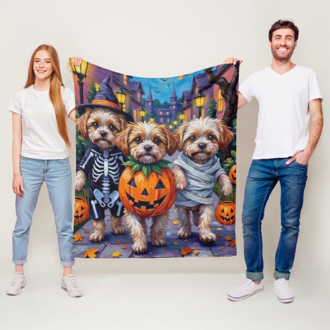 Malti Tzu Trick-or-Treating in Halloween Costumes Fleece Blanket (In Situ)