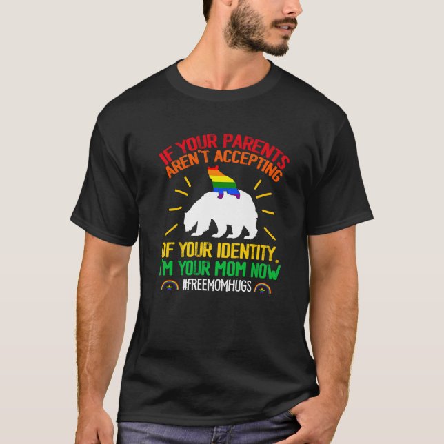 Mama Bear Free Mum Hugs LGBT LGBTQ Rainbow Gay Les T-Shirt (Front)