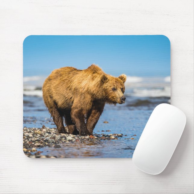 Mama bear watching her two kids mouse mat (With Mouse)